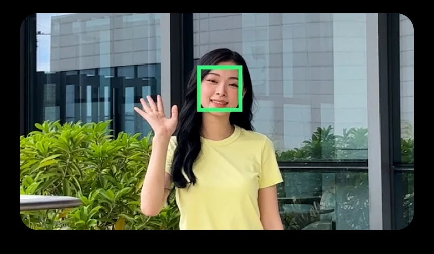 Folding Smartphone Gimbal – For Teens And Parents